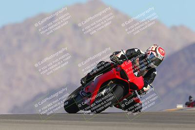 media/Oct-01-2023-SoCal Trackdays (Sun) [[4c570cc352]]/Turn 9 Set 1 (950am)/